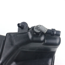 Load image into Gallery viewer, Automobiles Cooling System Radiator Expansion Tank For OE 17137647713 17138600275 17137543003