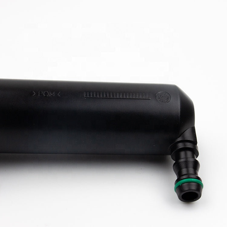 Auto Accessories OEM 2038600547 2038600647 Rear Windscreen Wiper Nozzle Washer Jet For Benz Seat Replacement