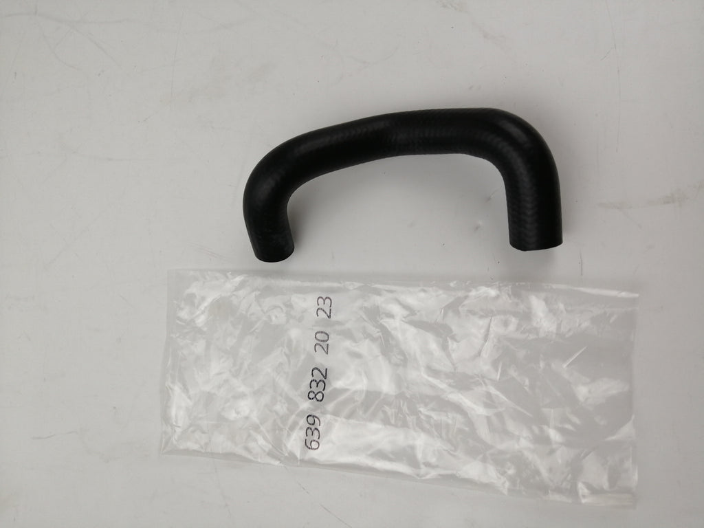 Autoparts Water Pump Radiator Coolant Hose For Mercedes Benz Viano VITO OE 6398322023