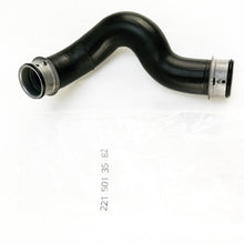 Load image into Gallery viewer, Auto Parts Coolant Radiator Hose For Me-rcedes Be-nz S500 OE2215013582