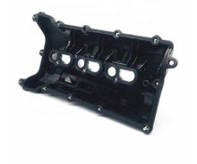 Load image into Gallery viewer, High quality Auto Engine Valve Cover LR041685 for Lands Rovers 3.0T L Auto Parts.
