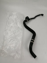 Load image into Gallery viewer, Automobile Water Pump Radiator Coolant Hose For Mercedes Benz E320 E400 CLS320 CLS400 OE 2125016784
