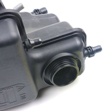 Load image into Gallery viewer, Automobiles Cooling System Radiator Expansion Tank For OE 17137647713 17138600275 17137543003