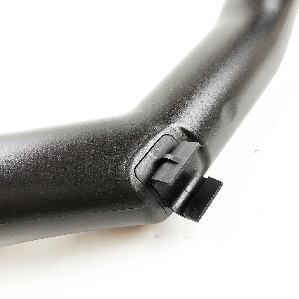 13717582314 BMW Water Tank Hose Air Intake Hose