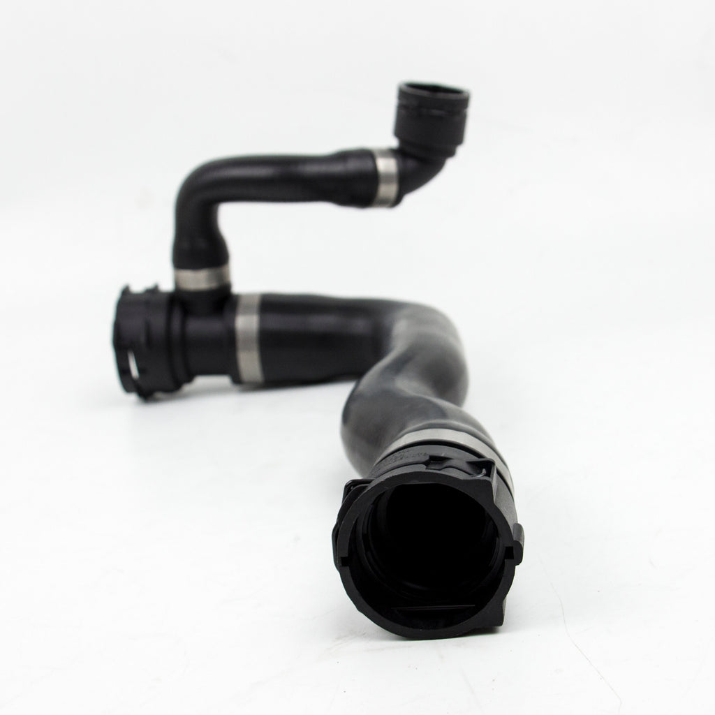 OEM 17127519256 BMW Cooler Tank Upper And Lower Tube Oil Inlet Hose
