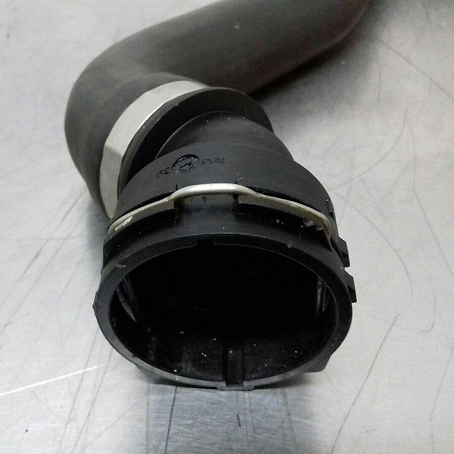 OEM 17127552407 BMW Engine Radiator Coolant Water Pipe